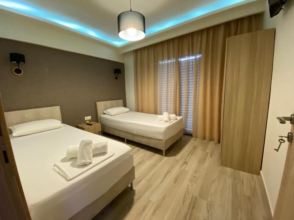Nikolaidis Apartments Nea Plagia Bagian luar foto