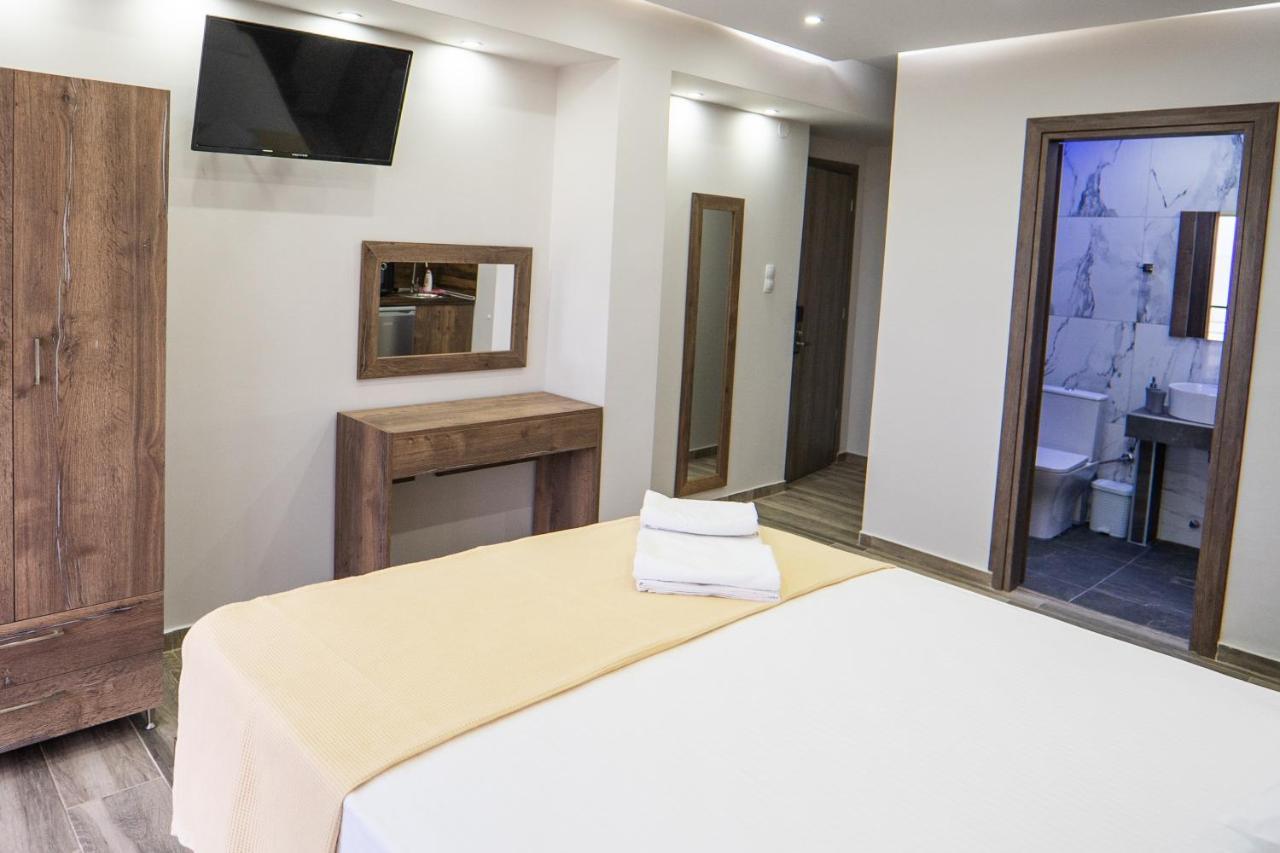 Nikolaidis Apartments Nea Plagia Bagian luar foto