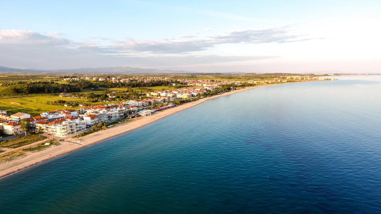 Nikolaidis Apartments Nea Plagia Bagian luar foto