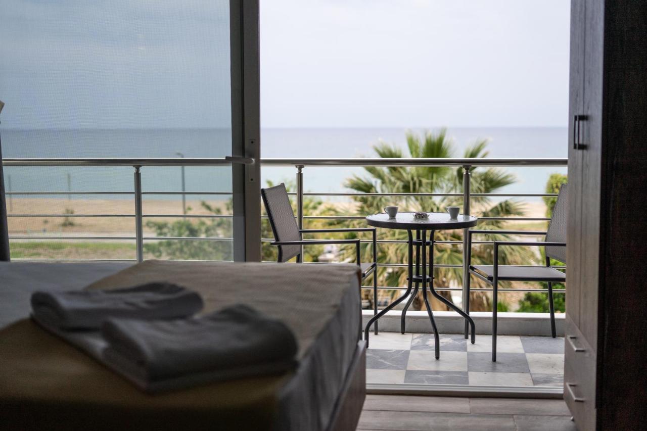 Nikolaidis Apartments Nea Plagia Bagian luar foto