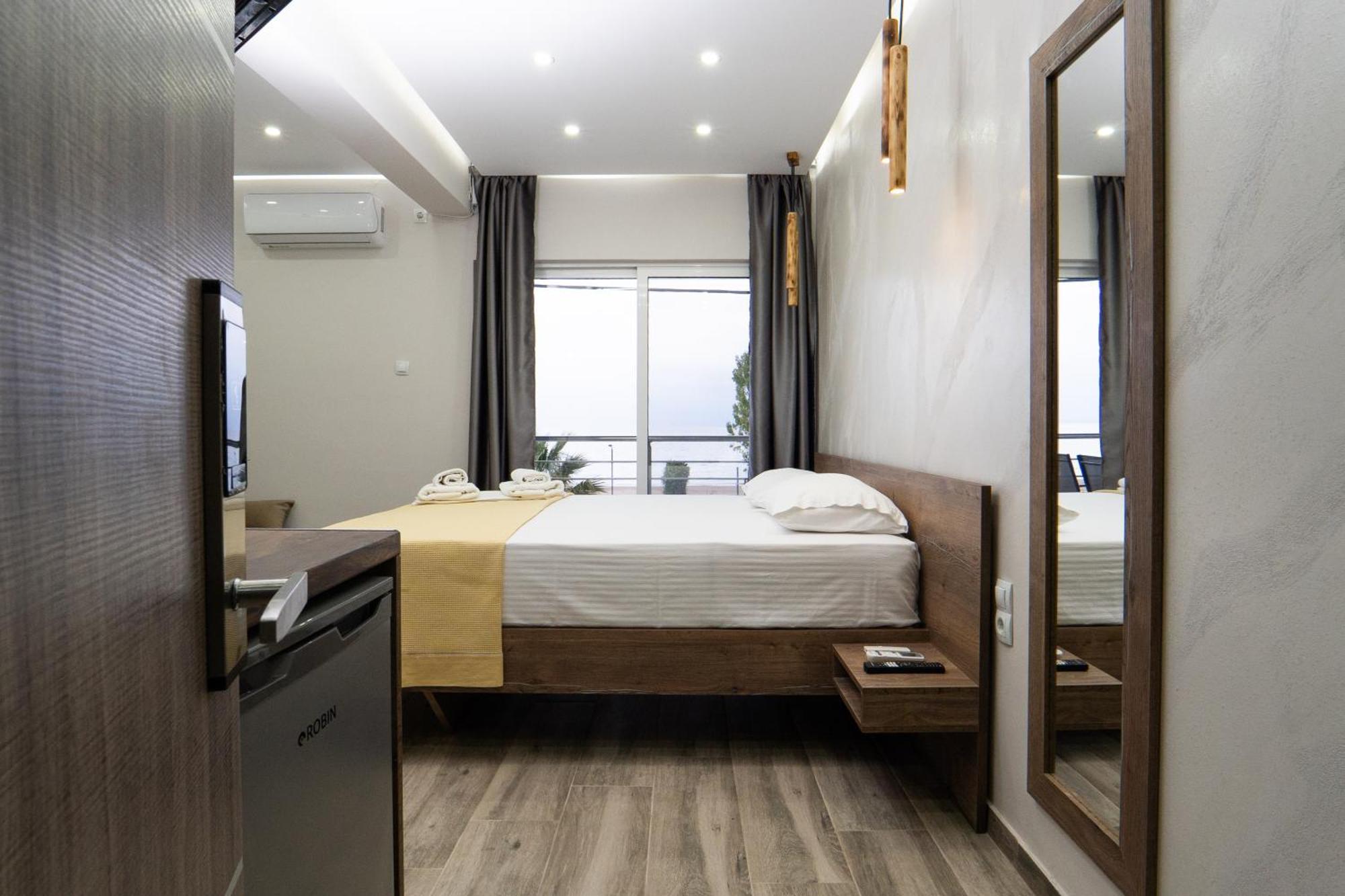 Nikolaidis Apartments Nea Plagia Bagian luar foto